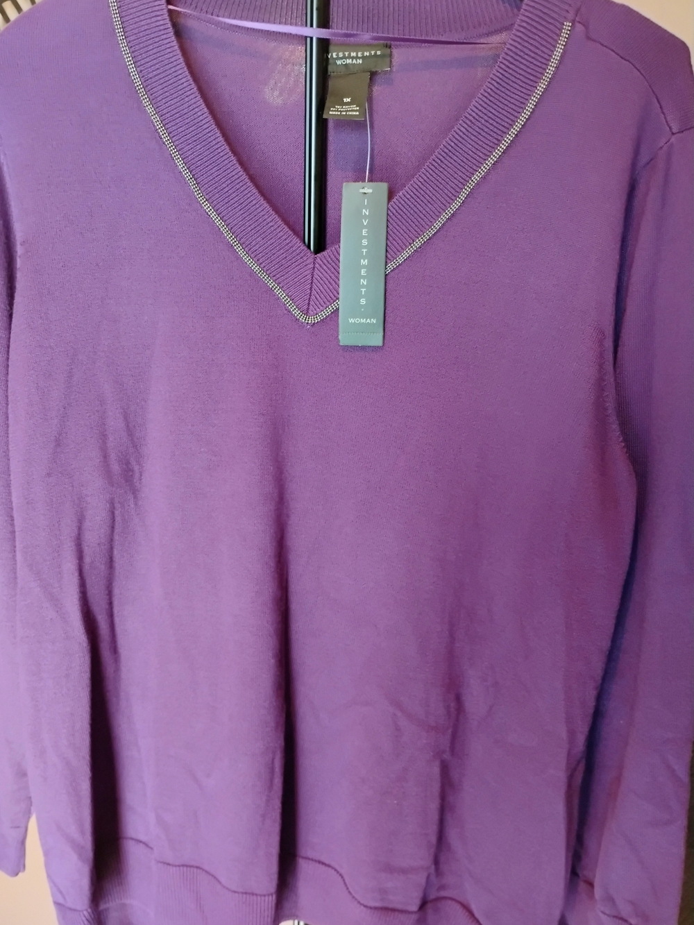 Investments Size 1X Purple V-Neck Sweater With Rhinestone Trim